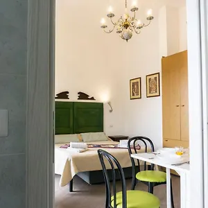 Nonna Peppina Central , Taormina Italy